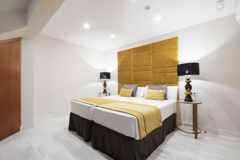Suites Gran Via Capilla Real Granada Exterior photo